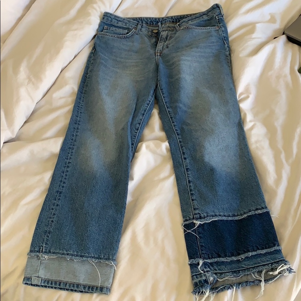Straight Legged Cropped Jeans